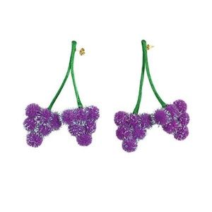 NEVER WORN 🍇 EARRINGS CHIC